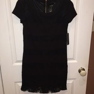 Laundry by Shelli Segal Black shortsleeve dress